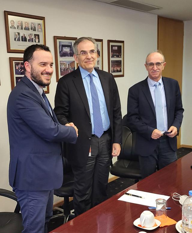 παγκρητια τραπεζα