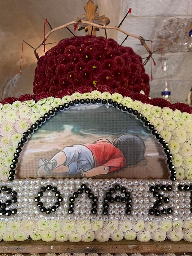 επιτάφιος αγίου παντελεήμονος φόδελε