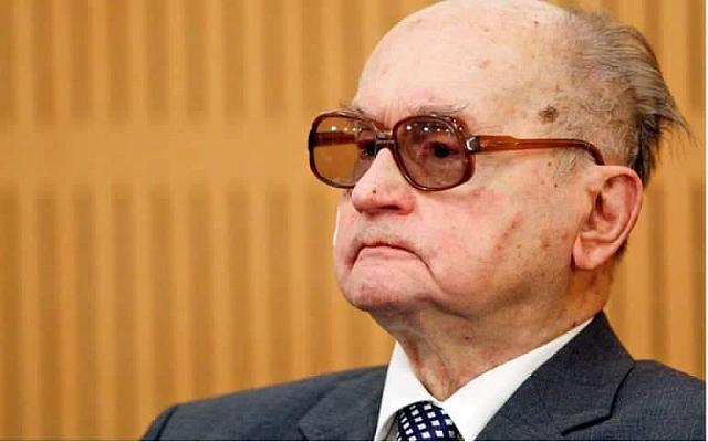 Ο Βόϊτσεχ Γιαρουζέλσκι