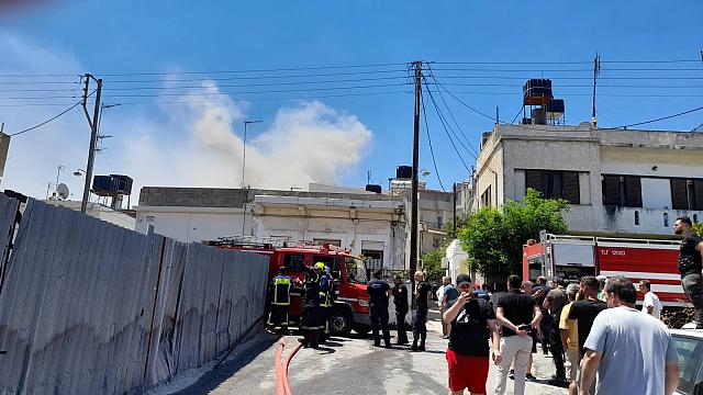 Φωτιά ξέσπασε σε σπίτι στον Πόρο