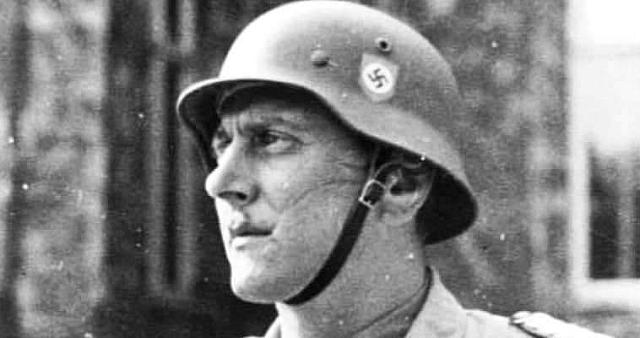 Ο Ότο Σκορτσένυ Αυστριακός αξιωματικός των Ες-Ες, άμεσος συνεργάτης του Χίτλερ, ο οποίος του ανέθεσε σημαντικές αποστολές με κορυφαία την απελευθέρωση του Μουσολίνι. Γεννήθηκε σαν σήμερα το 1908 και πέθανε το 1975.