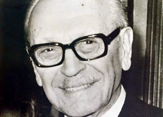 Ο ιστορικός Πρόεδρος του Παναθηναϊκού Απόστολος Νικολαΐδης, γεννήθηκε σαν σήμερα το 1896