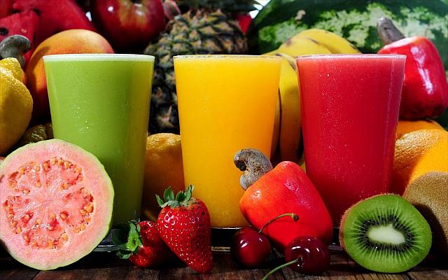 φρέσκα φρούτα, λαχανικά, χυμός, smoothie