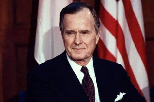 Ο Τζορτζ Μπους ο πρεσβύτερος