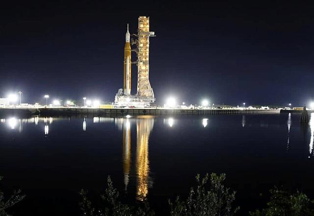 Ο πύραυλος σελήνης της NASA