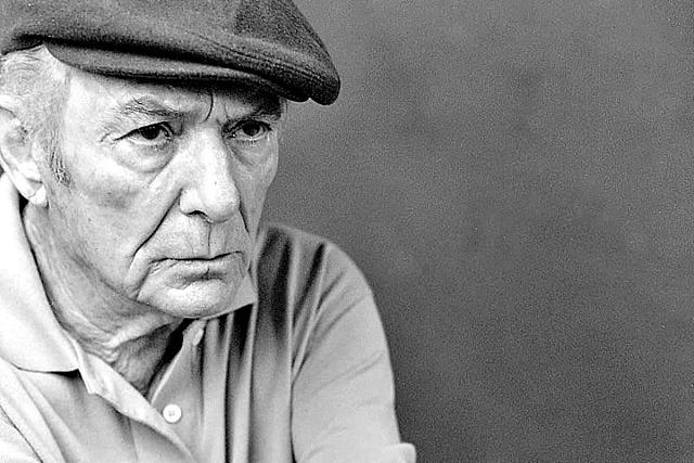 Ο Ντίνος Δημόπουλος