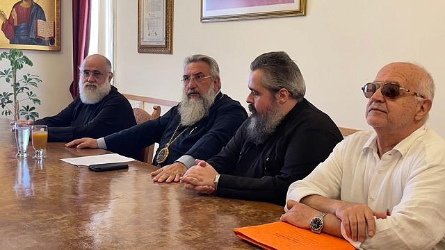 Ο επικεφαλής Γιάννης Κουράκης και τα στελέχη της παράταξης Ηράκλειο 3.7.5 συναντήθηκαν με τον Αρχιεπίσκοπο Κρήτης.