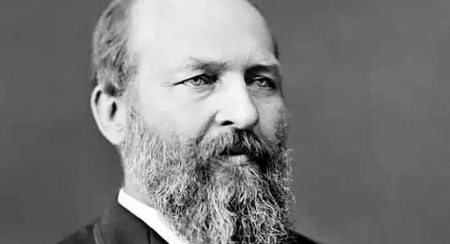 Ο Τζέιμς Γκάρφιλντ