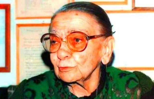 Η Έλλη Αλεξίου