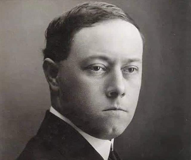 Ο Θεόφραστος Σακελλαρίδης