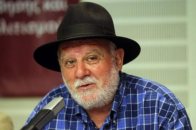 Ο Μανόλης Ρασούλης