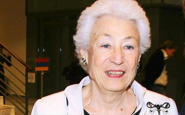 Η Ουρανία Εφραίμογλου