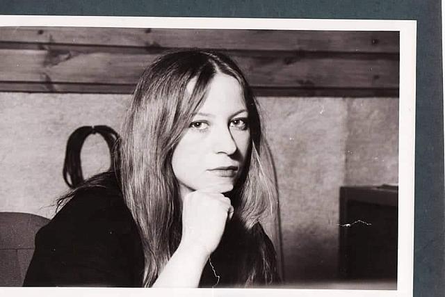 Η Λένα Πλάτωνος