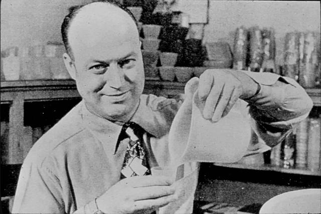 Ο Ερλ Τάπερ