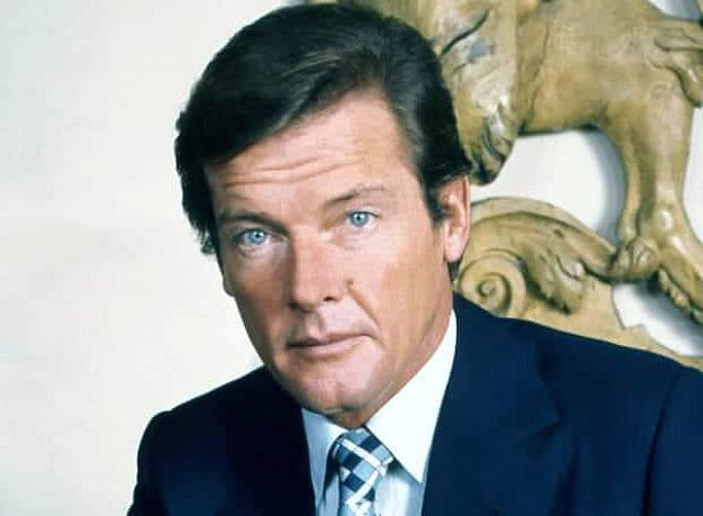 Ο Ρότζερ Μουρ