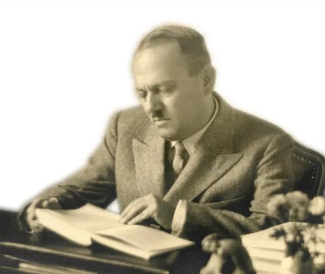 Ο Ι. Μ. Παναγιωτόπουλος