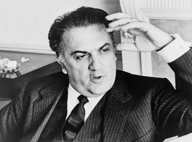 Ο Φεντερίκο Φελίνι