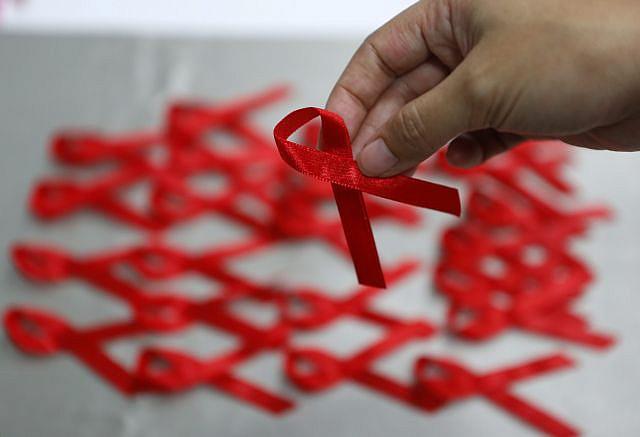 HIV2