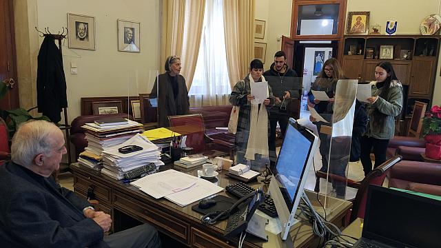 λότζια κάλαντα