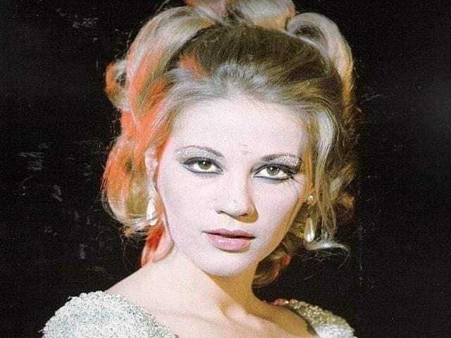 Η Ζωή Λάσκαρη