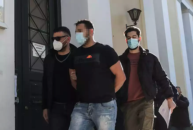 35χρονο Αιγύπτιο στον Άγιο Παντελεήμονα.