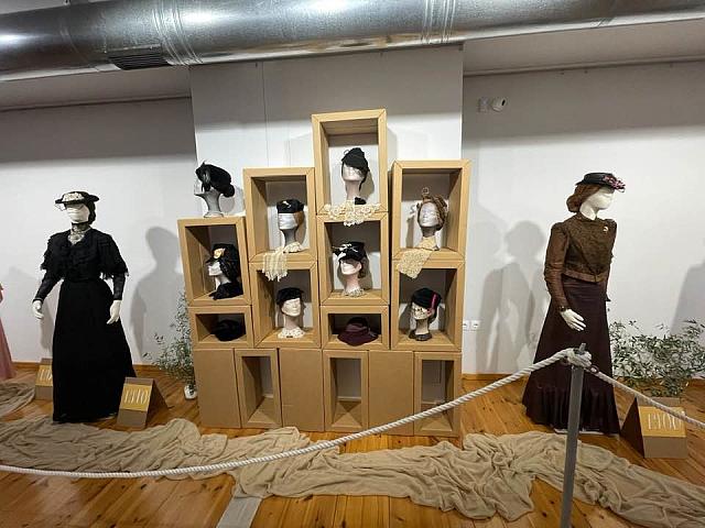 κρητική φορεσιά - έκθεση