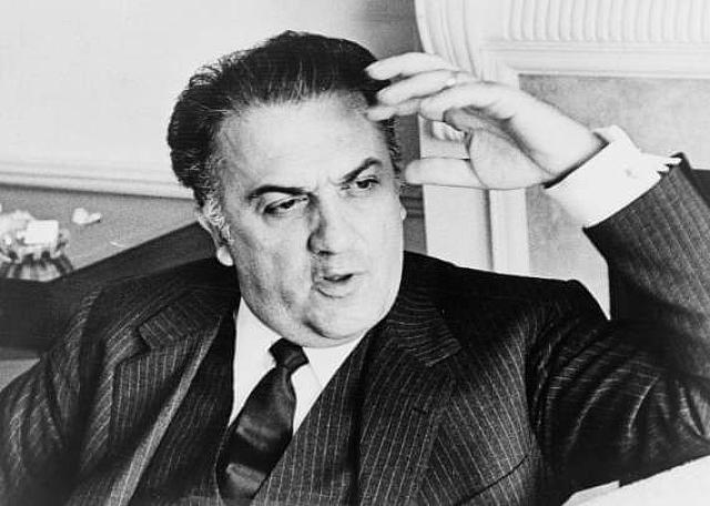 Ο Φεντερίκο Φελίνι