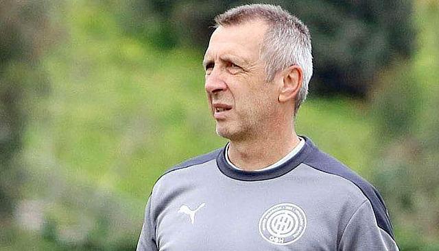 Ο Νίκος Νιόπλιας