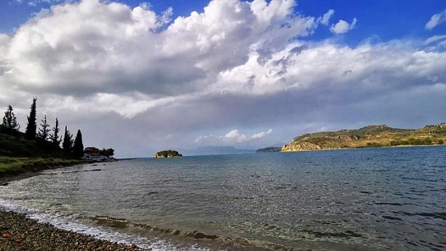 μεσογειος