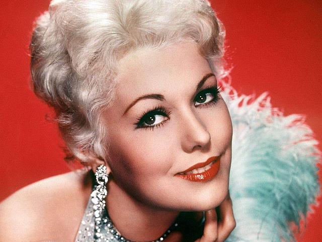 Η Κιμ Νόβακ