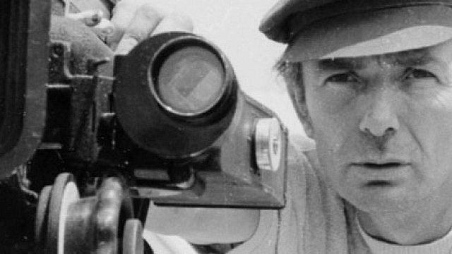 Ο Ντίνος Δημόπουλος