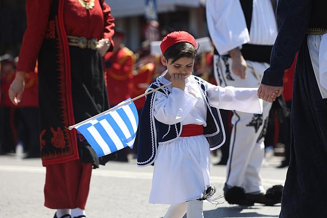 παρέλαση ηράκλειο 25η μαρτίου