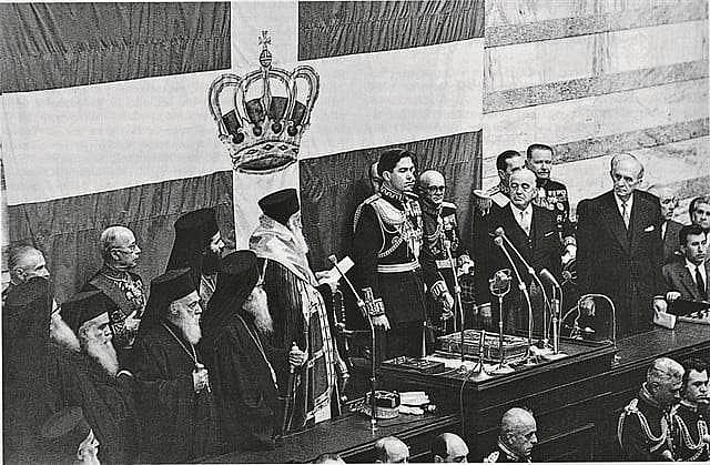 Σαν σήμερα το 1964, η ορκομωσία του Βασιλέως Κωνσταντίνου Β'