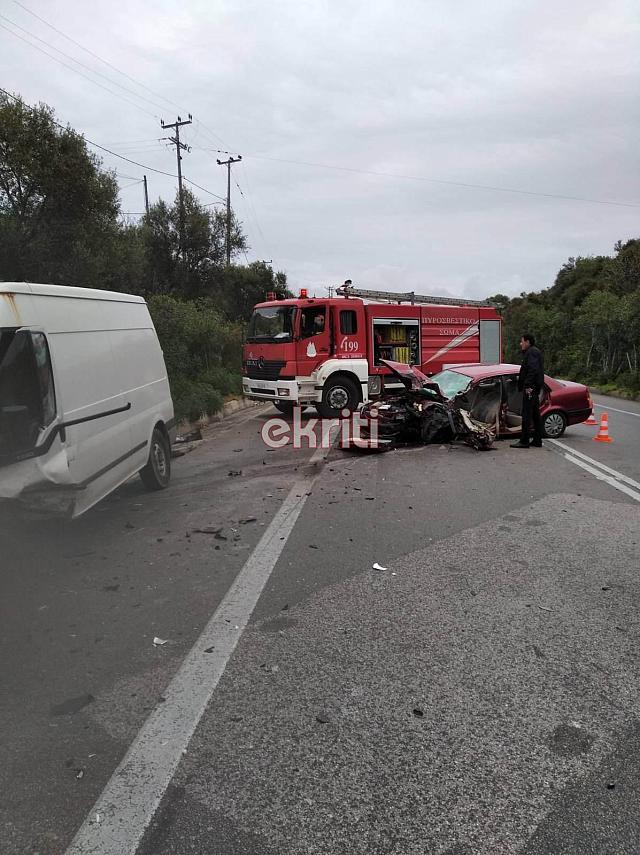 Σοκάρουν οι εικόνες από το σημείο του τροχαίου ατυχήματος