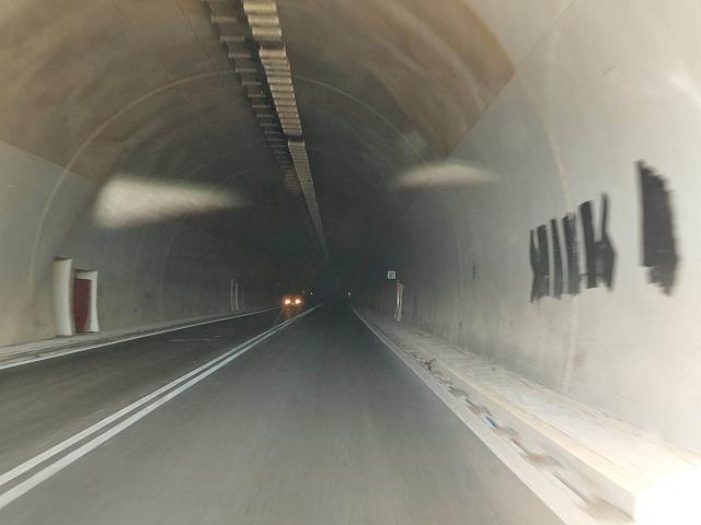 Κίνδυνος - θάνατος το τούνελ στο δρόμο Ηράκλειο προς Μεσαρά