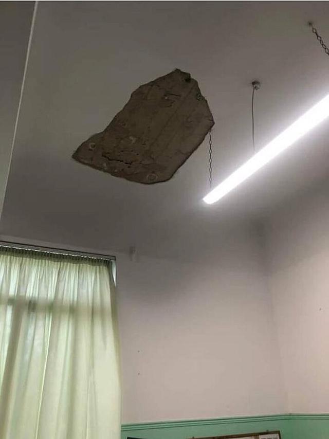 βολος καταρρευση οροφης