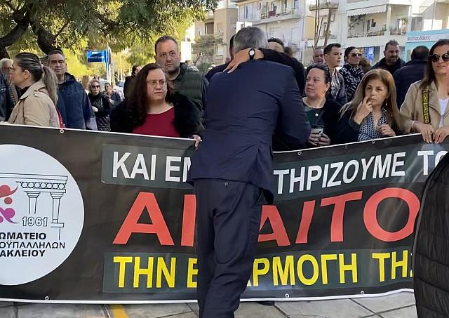 χάρης μαμουλάκης