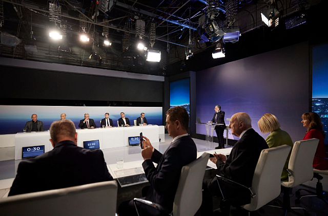 debate