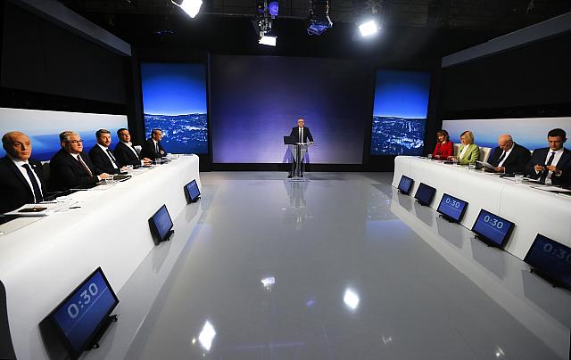 debate