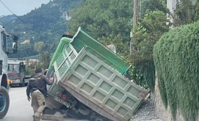 φορτηγό καθίζηση