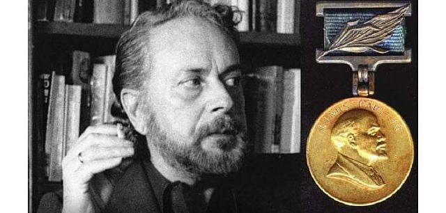 Σαν σήμερα το 1977, ο Γιάννης Ρίτσος τιμήθηκε με το Βραβείο Ειρήνης, Λένιν