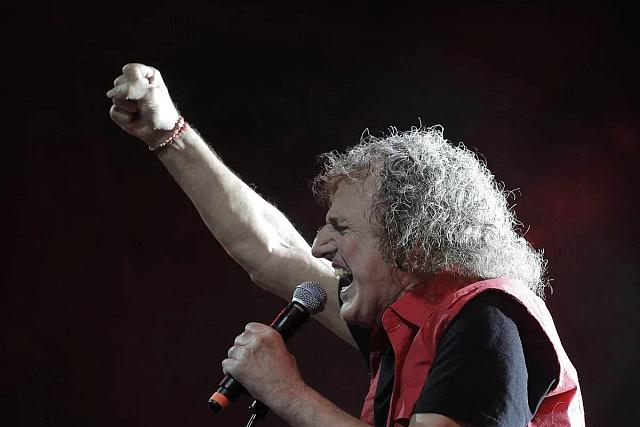 Ο Βασίλης Παπακωνσταντίνου