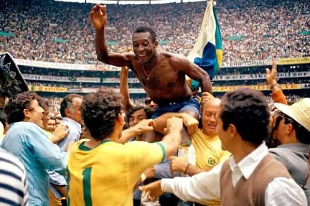 Σαν σήμερα το 1970 η Βραζιλία νίκησε την Ιταλία με 4-1 και κατέκτησε το Παγκόσμιο Κύπελλο