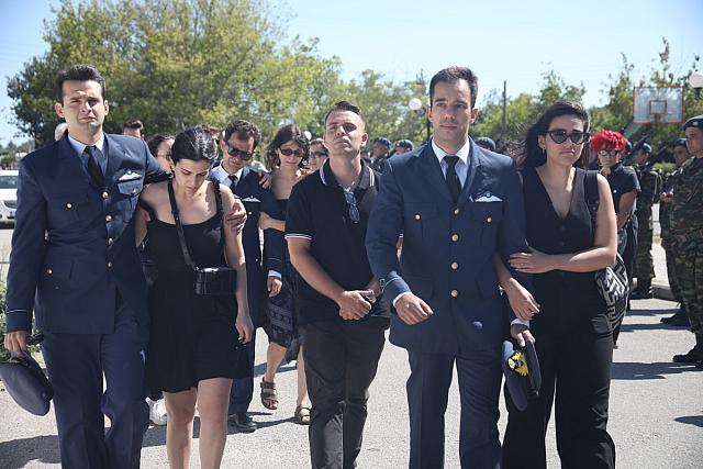 Το τελευταίο “αντίο” στον Ήρωα πιλότο Περικλή Στεφανίδη