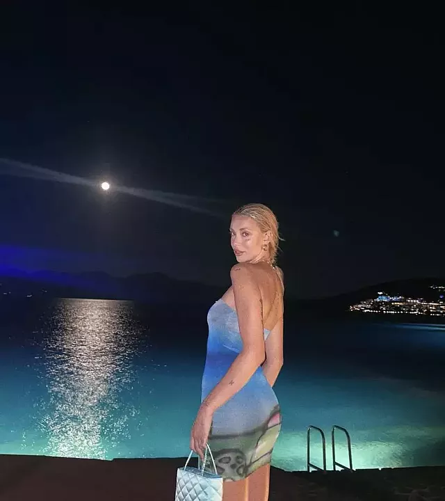 καλ