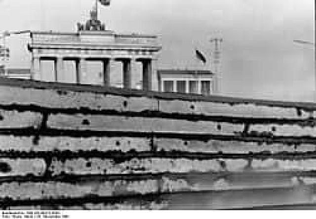 Το τοίχος του Βερολίνου που χώριζε την Γερμανία σε Ανατολική και Δυτική