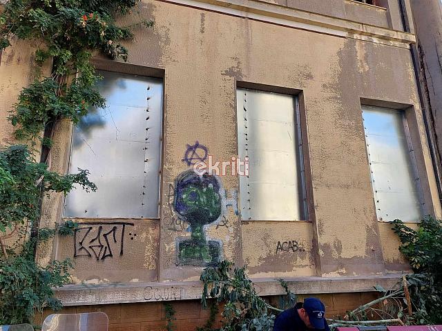 Ηράκλειο: «Σφράγισαν» το κτίριο του Ευαγγελισμού – Συναγερμός στην Αστυνομία