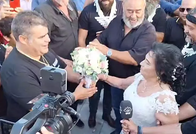 γαμος