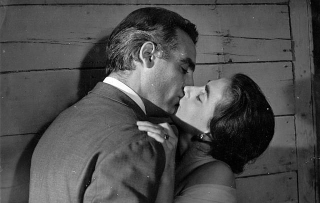 λαμπετη το τελευταιο ψεμα