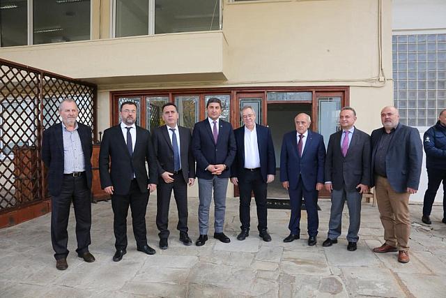 αυγενακης